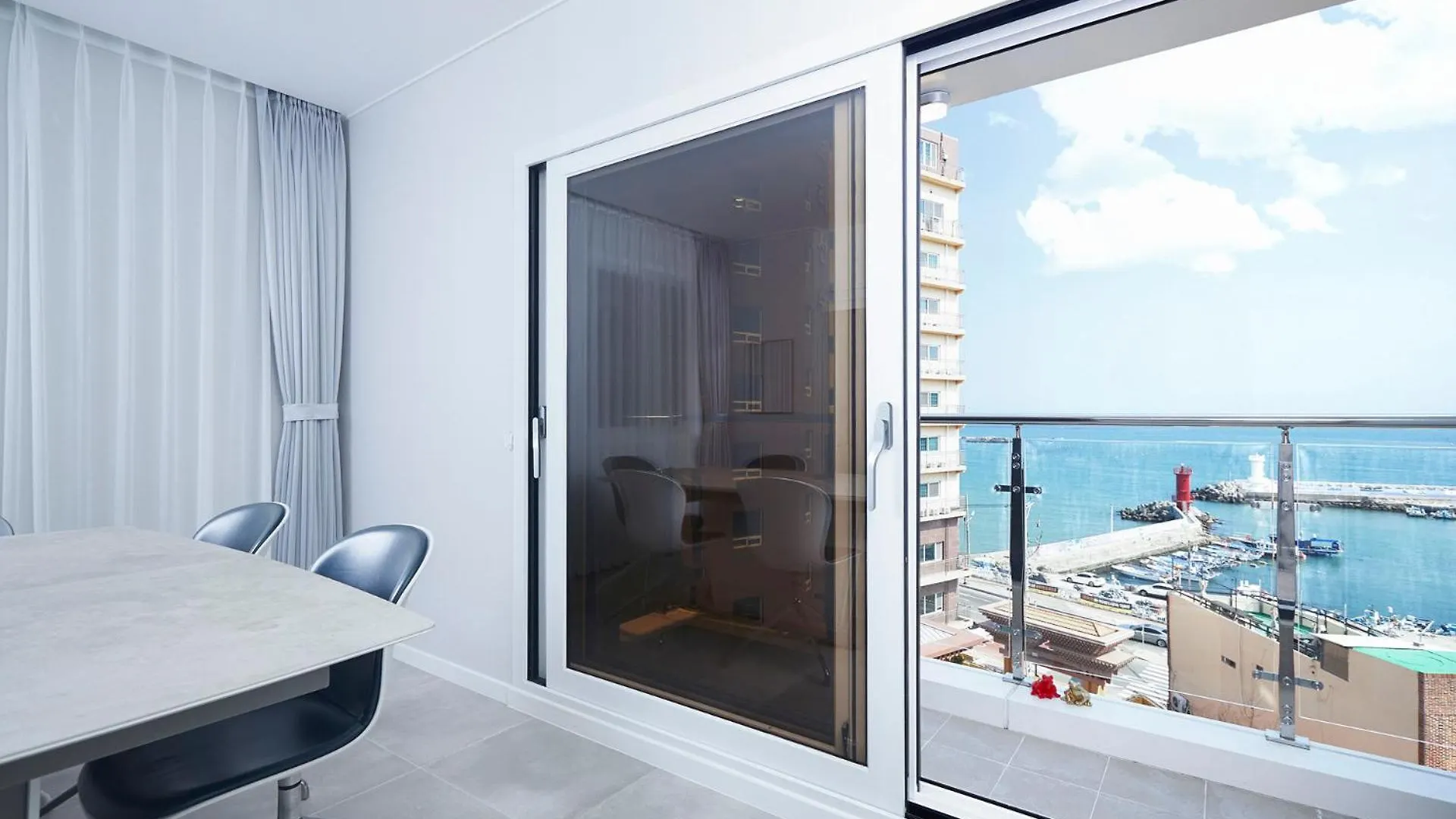 Busan Songjeong Hotel Hongdan 2*,